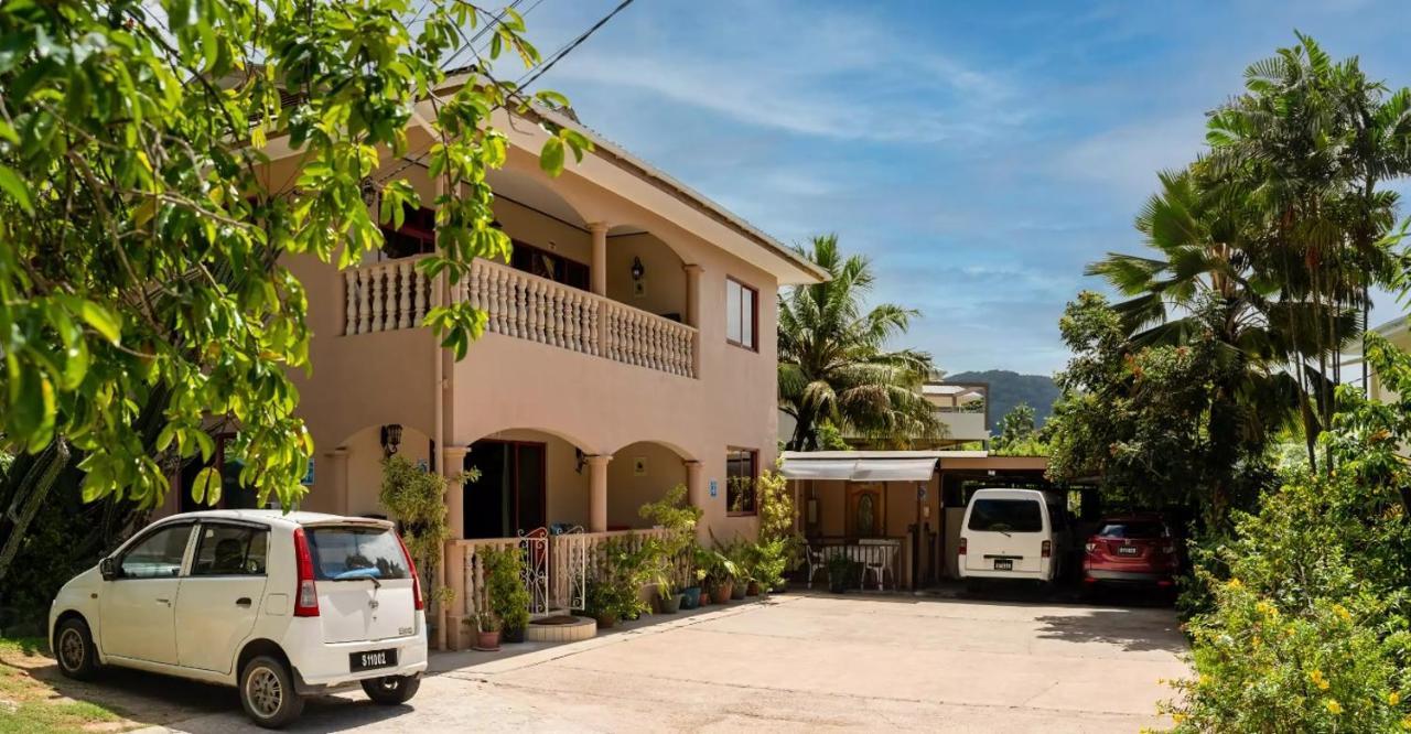 Chez Benoit Self Catering Daire Victoria Dış mekan fotoğraf