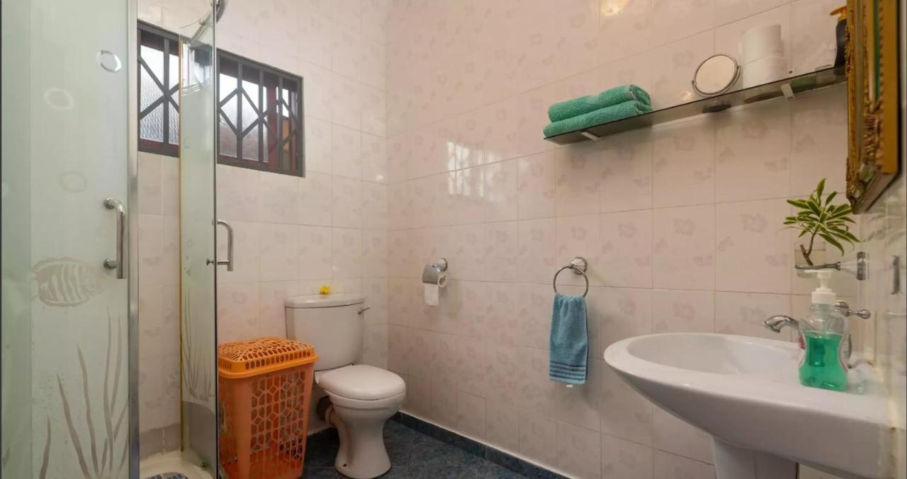 Chez Benoit Self Catering Daire Victoria Dış mekan fotoğraf