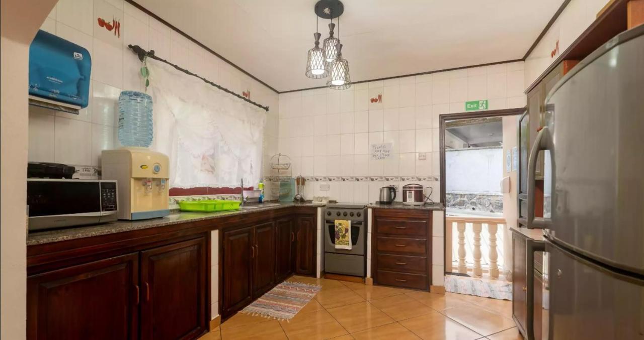Chez Benoit Self Catering Daire Victoria Dış mekan fotoğraf